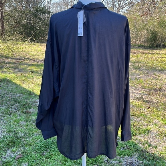 Urban Outfitters oversized gray blouse size M NWT - Picture 3 of 7